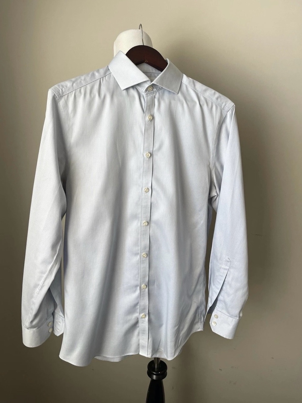 Charles Tyrwhitt Light Blue Long-Sleeve Dress Shirt